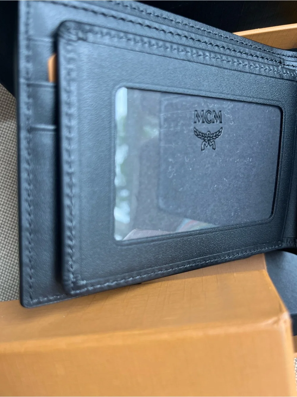 MCM Black Leather Bi-Fold wallet. 💯 authentic